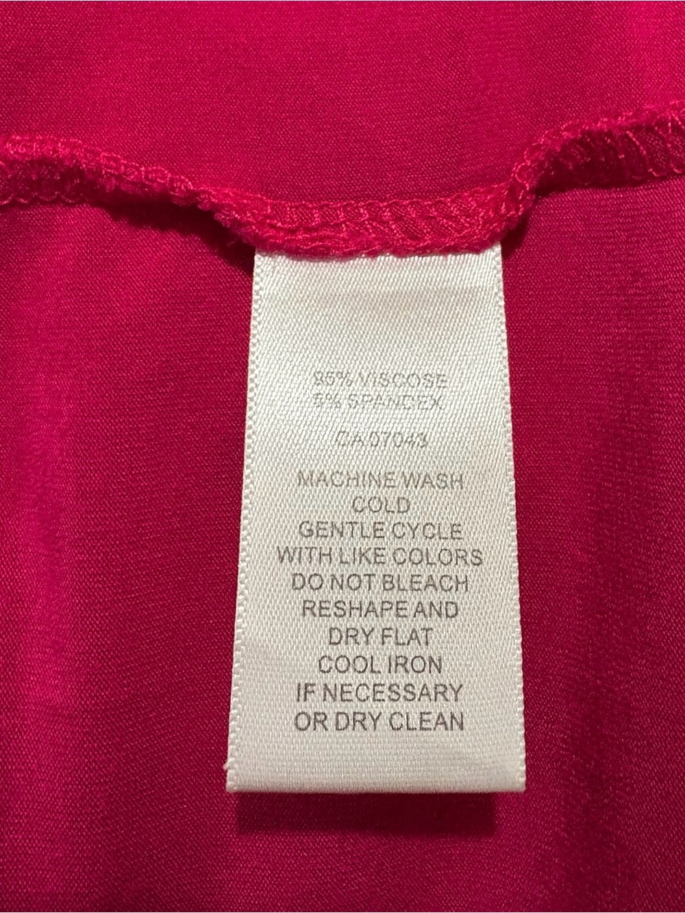 Cable & Gauge, XL, Fuchsia Flutter Sleeve Blouse Soft Stretch Top - Picture 7 of 8
